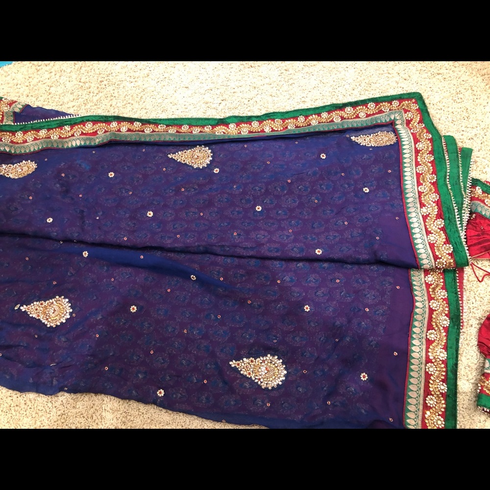 Saree - image 2